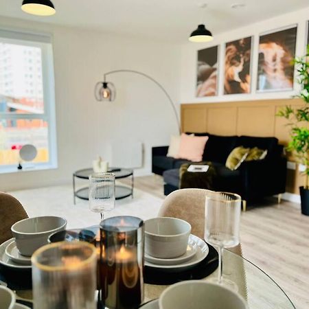 Hessian Lounge -Wyndale- Central 2Br W/Parking Бирмингем Экстерьер фото