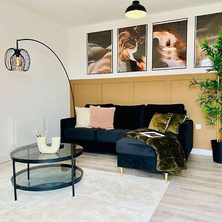 Hessian Lounge -Wyndale- Central 2Br W/Parking Бирмингем Экстерьер фото