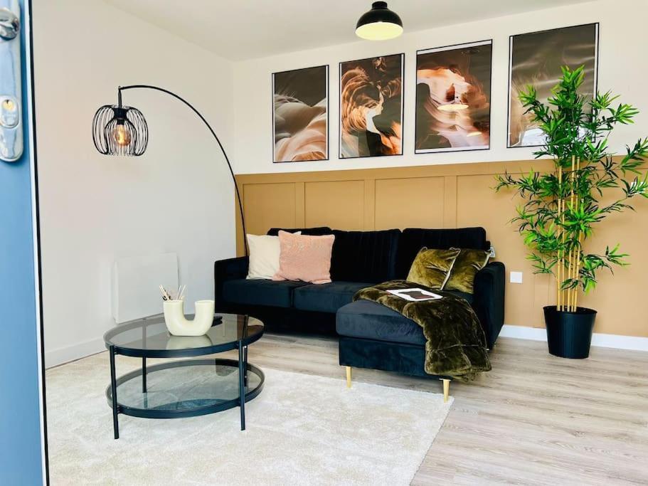 Hessian Lounge -Wyndale- Central 2Br W/Parking Бирмингем Экстерьер фото